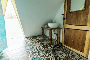 Viewtopia - The Secret Land