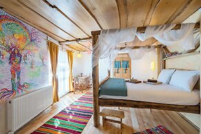 Viewtopia - The Secret Land