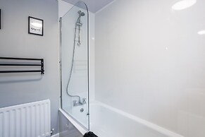 Bedlington - House - Sleeps 3 - Parking - Garden