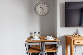 Bedlington - House - Sleeps 3 - Parking - Garden