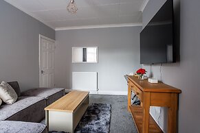 Bedlington - House - Sleeps 3 - Parking - Garden