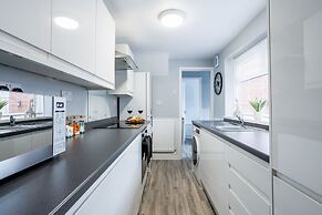 Bedlington - House - Sleeps 3 - Parking - Garden