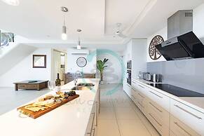 Zen Ocean View Ph Spacious Living Pool Parking