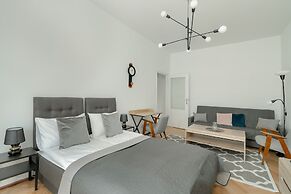 Apartment Poznan With Balcony by Renters