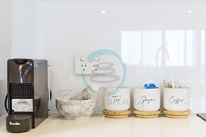 ZEN Array Cityscape Panoramas Gym Pool BBQ