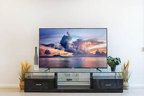 ZEN Array Cityscape Panoramas Gym Pool BBQ