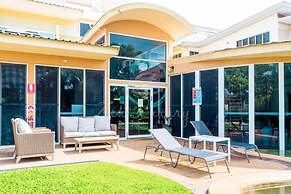 Zenhouse Retreat 5BR Homey Haven Pool Office