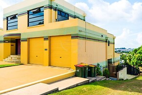 Zenhouse Retreat 5BR Homey Haven Pool Office