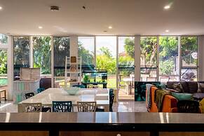 Zenhouse Retreat 5BR Homey Haven Pool Office