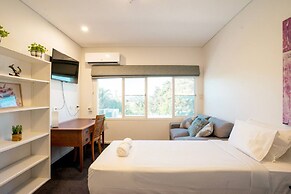 Zenhouse Retreat 5BR Homey Haven Pool Office