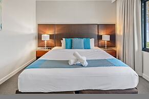 Rustic Sunset Horizon Oceanview Balcony Dining