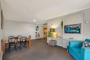 Rustic Sunset Horizon Oceanview Balcony Dining