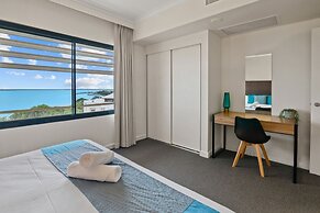 Rustic Sunset Horizon Oceanview Balcony Dining