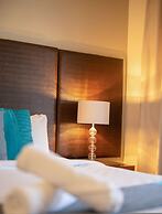 Rustic Sunset Horizon Oceanview Balcony Dining