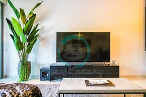 Luxurious Cozy Retreat Pool Office Parking