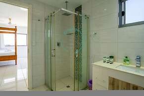 Zen Mitchell Rooftop Outdoor Dining Oceanview