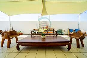 Zen Mitchell Rooftop Outdoor Dining Oceanview