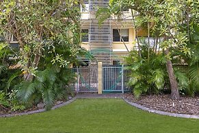 Urban Haven Boutique 1BR Apt Near Parap Markets