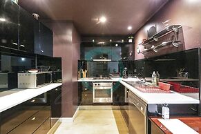 Urban Haven Boutique 1BR Apt Near Parap Markets