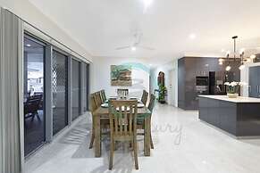 Zenhouse Stylish Lawn Workspace Outdoordining