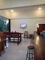 Ubud suites batuan