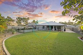 Modern Living Private Pool Bar Pets OK