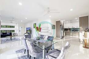 Zenhouse Bushland Fenced Backyard Near Hospital