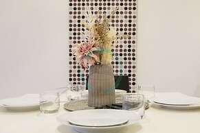 ZEN SUN City Cozy 2-br 2-ba Ocean View Retreat