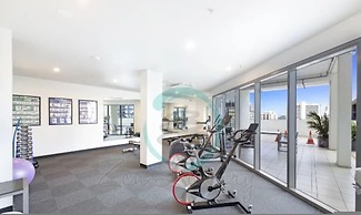 ZEN SUN City Cozy 2-br 2-ba Ocean View Retreat