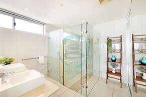 Zen Skytower Harbourview -exclusive 3br Family Apt