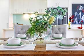 Zen Skytower Harbourview -exclusive 3br Family Apt