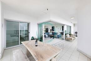 Zen Skytower Harbourview -exclusive 3br Family Apt