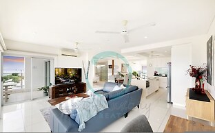 Zen Skytower Harbourview -exclusive 3br Family Apt