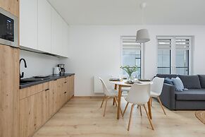 Cosy Apartment in Dzwirzyno by Renters
