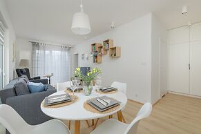 Cosy Apartment in Dzwirzyno by Renters