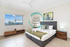 Pinnacle Penthouse Escape Panoramic Views Pool