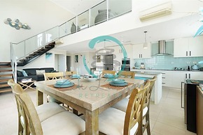 Pinnacle Penthouse Escape Panoramic Views Pool