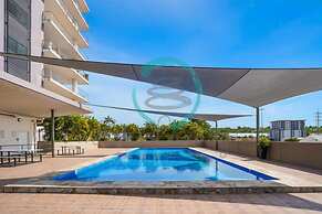 Pinnacle Penthouse Escape Panoramic Views Pool