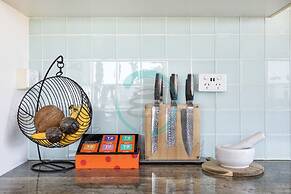 Pinnacle Penthouse Escape Panoramic Views Pool