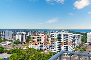 Pinnacle Penthouse Escape Panoramic Views Pool