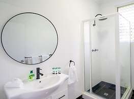 Nightcliff Retreat Stylish 2BR Apt Near Foreshore