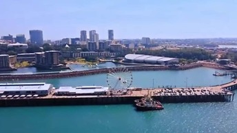 Urbanretreat Modern Outdoor Dining Backyard