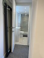 Stunning 1 Bedroom Apartment in Bicester Town