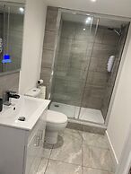 Stunning 1 Bedroom Apartment in Bicester Town