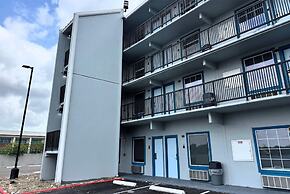 Super 8 by Wyndham Corpus Christi Airport