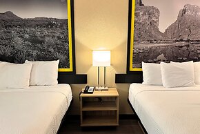 Super 8 by Wyndham Corpus Christi Airport