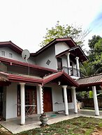 Impeccable 3-bed House in Unawatuna, Galle