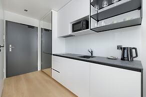 Modern Studio in the Centre by Renters