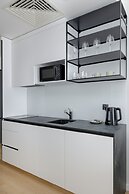 Modern Studio in the Centre by Renters