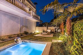 Luxury Lake Front Catullo A2 by Wonderful Italy